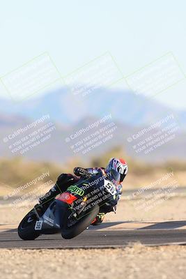 media/Dec-07-2025-CVMA (Sun) [[3e7d2de5dc]]/Race 16-Formula Middleweight/